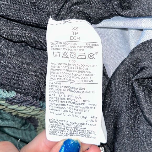 cute camo shorts ! โจ๐ - Picture 4 of 4